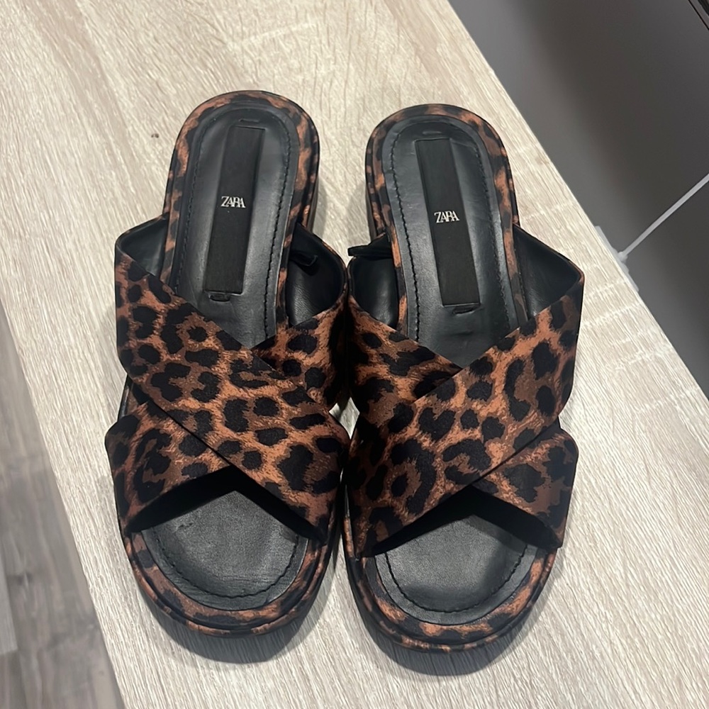 Zara leopard sandals
